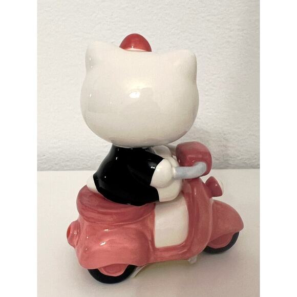 Hello Kitty Riding Scooter FIGURINE by Blue Sky Clayworks 6 X4- Collectible - Picture 3 of 5